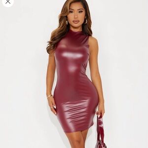 Elegant Burgundy Bodycon Dress